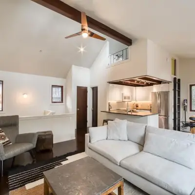Valley View Townhome # 10 at Palisades by Tahoe Getaways - Shuttle & Walk to the Village!