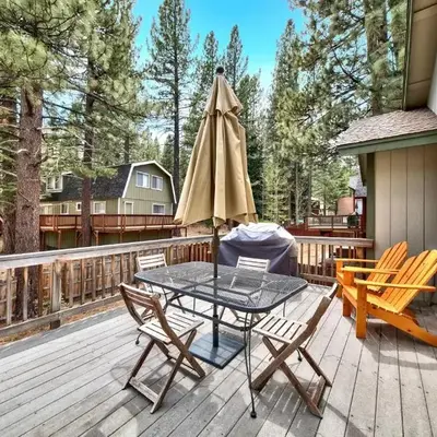 1144GB The Golden Bear Retreat