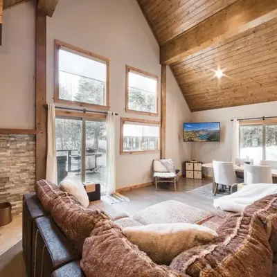 Cabin Fever at Tahoe Donner by Tahoe Getaways - 2 BR with Hot Tub & HOA