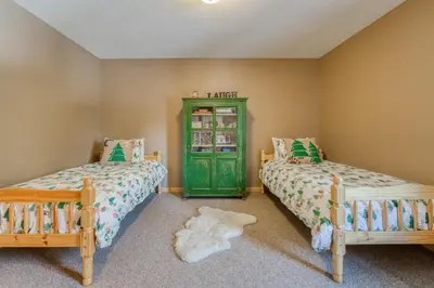 Gallery image of Great Bison Lodge at Tahoe Donner by Tahoe Getaways - Pet Friendly 4BR w HOA & Heated Driveway in Truckee
