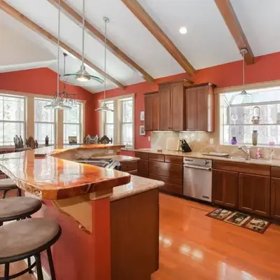 Luxury Home Near Lake