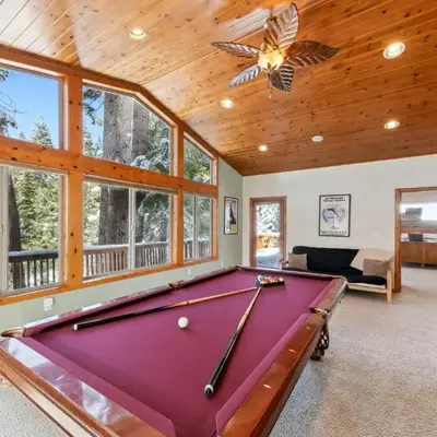 Artisan Chalet: Pet Friendly Deluxe Kitchen Games