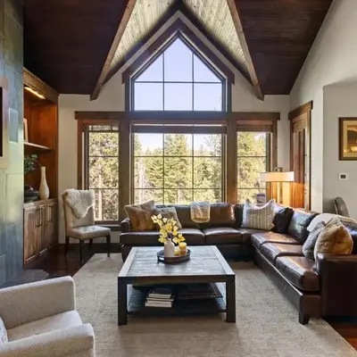 Luxury Home Walk to Ski Lifts 6 Pools Food Private Hot-Tub Yard Fun Bunk Room