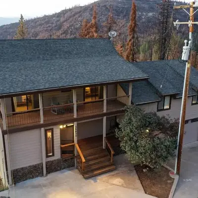 Charming and Relaxing Getaway with Great Views