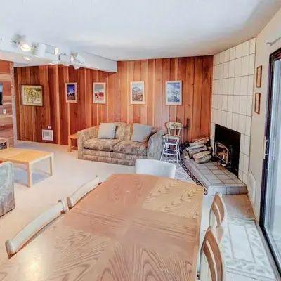 Sherwin Villas #63 Private Deck & Near Lakes