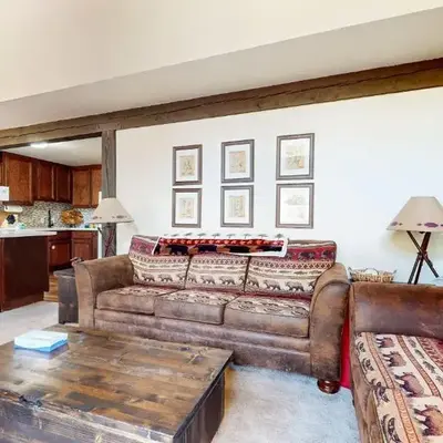 Canyon Ski Gateway Condo for 4
