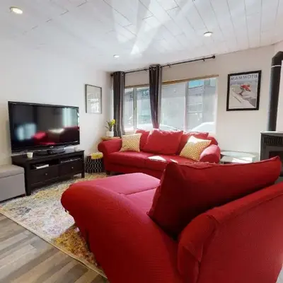 Sierra Manors In the Heart of Mammoth
