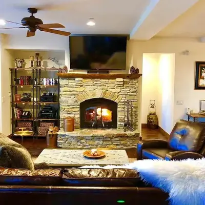 The Lodges by 8th Hole Year-Round Fun