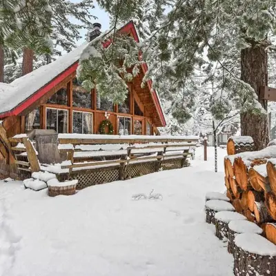 West Shore Haven - Near Beach & Outdoor Fun