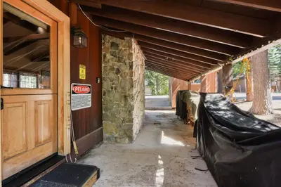 Gallery image of Elm Street Getaway Sleeps 8 in Tahoma