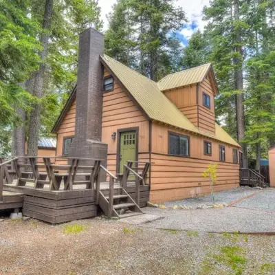 Moose Manor w BBQ Near Tahoe Hiking