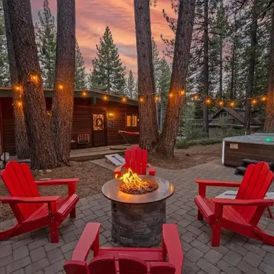 Shady Pines Pets Hot tub