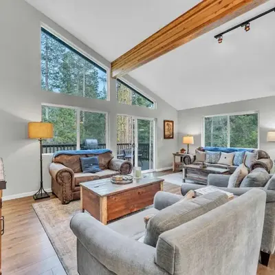 Tahoma Family Getaway with Bocce Ball & BBQ Grill