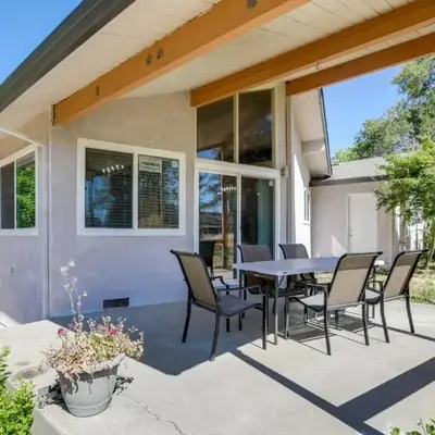 4 Mi to Folsom Lake Modern Home with Patio!
