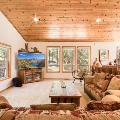 Jackpine Lodge at Tahoe Donner by Tahoe Getaways - Private Hot Tub w Foosball and HOA