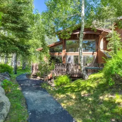 Ridge Court Barrel - Relax in Private Hot Tub