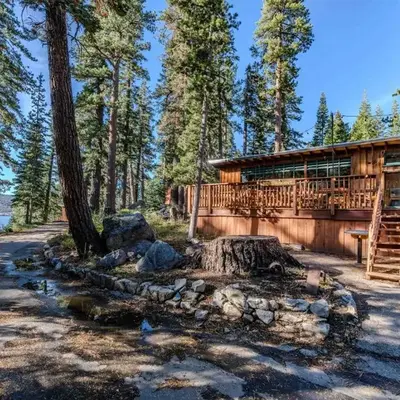 Kit Carson Lodge