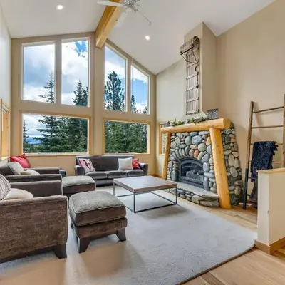 Chestnut Haus at Tahoe Donner By Tahoe Getaways - 4 BR w HOA Amenities