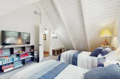 Gallery image of The Cozy Compass in Incline Village