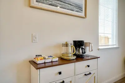 a kitchen counter with a blender on top of it at 4 Mi to San Joaquin River Manteca Home with Patio! in Manteca