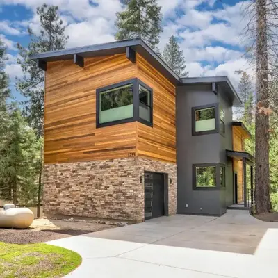 Mariposa Grove Creekside Retreat - To be featured on STAYCATION on the Destination Channel in 2026!