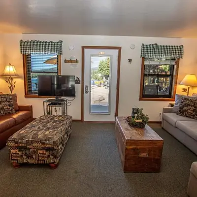 Franciscan Lakeside # 29 By Hauserman Rentals