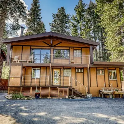 Retreat with Private Hot Tub steps North Lake Tahoe