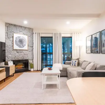 Lux Retreat