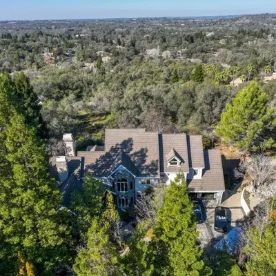 Vista De Lago Retreat Luxury Mansion with Pool and Theater