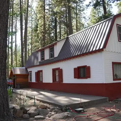 Tamarack Lodge Motel