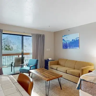 Yosemite West Condo B104