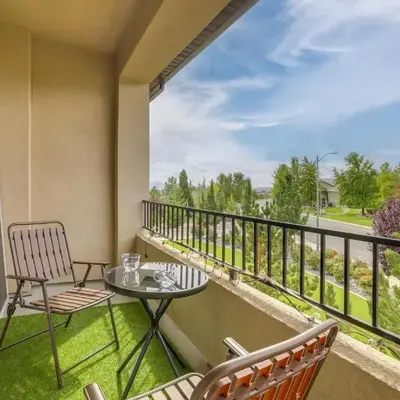 Home Base with Easy 1-80 Access 4 Mi to Dtwn Reno!