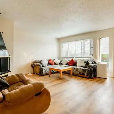 2 Mi to Dtwn Reno and UNR City-View Townhome!