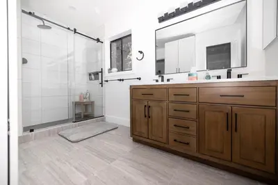 a bathroom with a large sink and a shower at Mammoth Lakes Ski Getaway in Mammoth Lakes