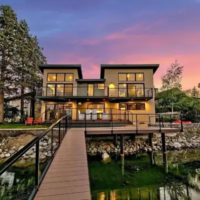 2030 Marconi Way home