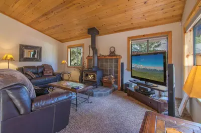 Gallery image of Outdoor Fun Pets OK Minutes from Ski Areas in Truckee