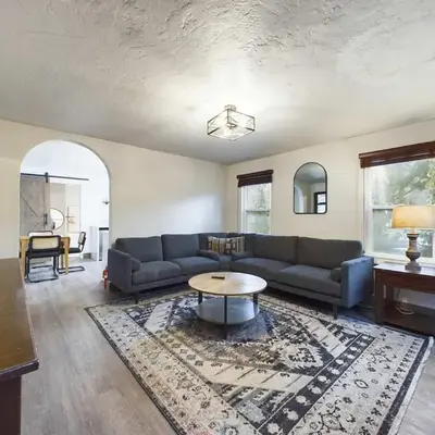 Family Getaway Near Yosemite - Downtown Mariposa