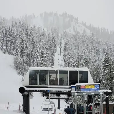 Dav's Slopeside King Studio -- Resort & Spa at Everline