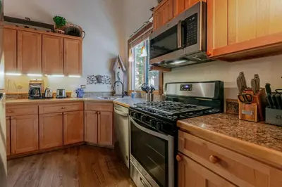 Gallery image of Alpine Air Retreat in Truckee