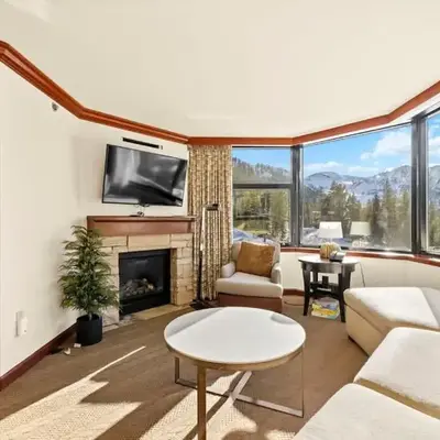 6th Floor Fireplace Suite