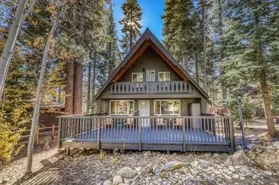 Gallery image of Charming 3 Bd 2Ba A-Frame with Hot Tub in Carnelian Bay