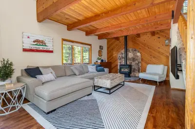 Gallery image of Mojave Vista in Camp Connell