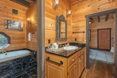 Gallery image of Timber & Horn in Camp Connell