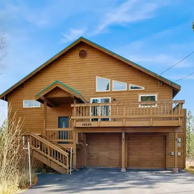 Hillside Chalet