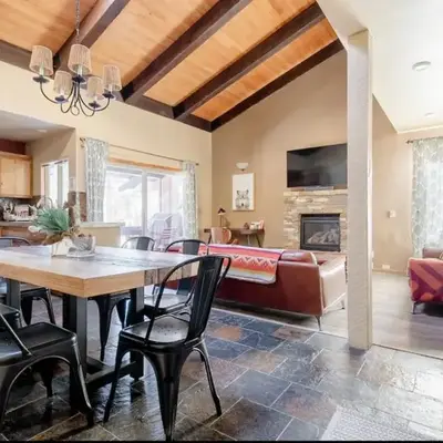 Mammoth Estates 138