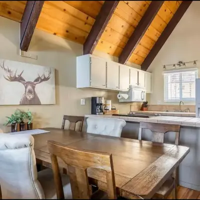 Mammoth View Villas 32