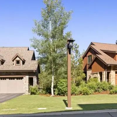 2 Luxury Adjacent Northstar Homes Walk to Lifts Private Hot Tubs