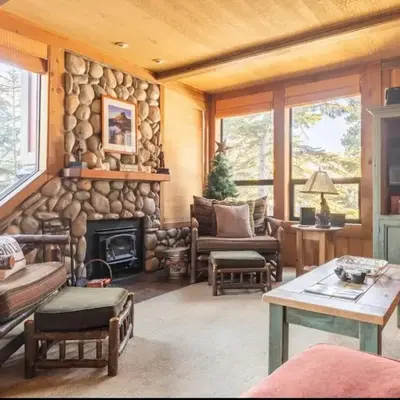 Treehouse at Canyon Lodge Walk to Slopes