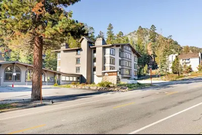 a large building on the side of a street at Silver Bear 32 in Mammoth Lakes