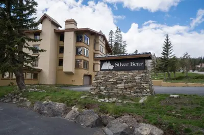 a building with a sign for a ski resort at Silver Bear 32 in Mammoth Lakes